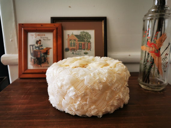 1950s/1960s pillbox wedding hat