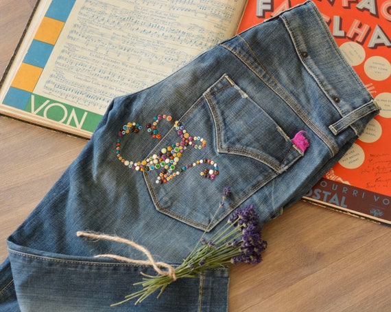 Size 6 - 27 | Colorful Studded Slim Nolita Capri … - image 3