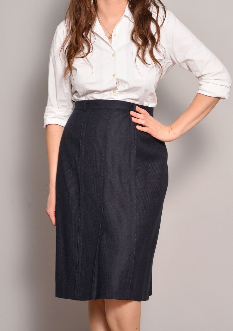 Pure Wool Skirt Navy Blue 80s Dark Skirts High Rise A Line Knee Lenght Textured Patterned Flare Classy Elegant