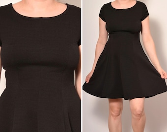 Size 6 | Geometrical Pattern Black Panel Dress | Short Sleeve A Line Retro Dress | 00s Basic Flared Mini Dress | Fit and Flare Skater Dress