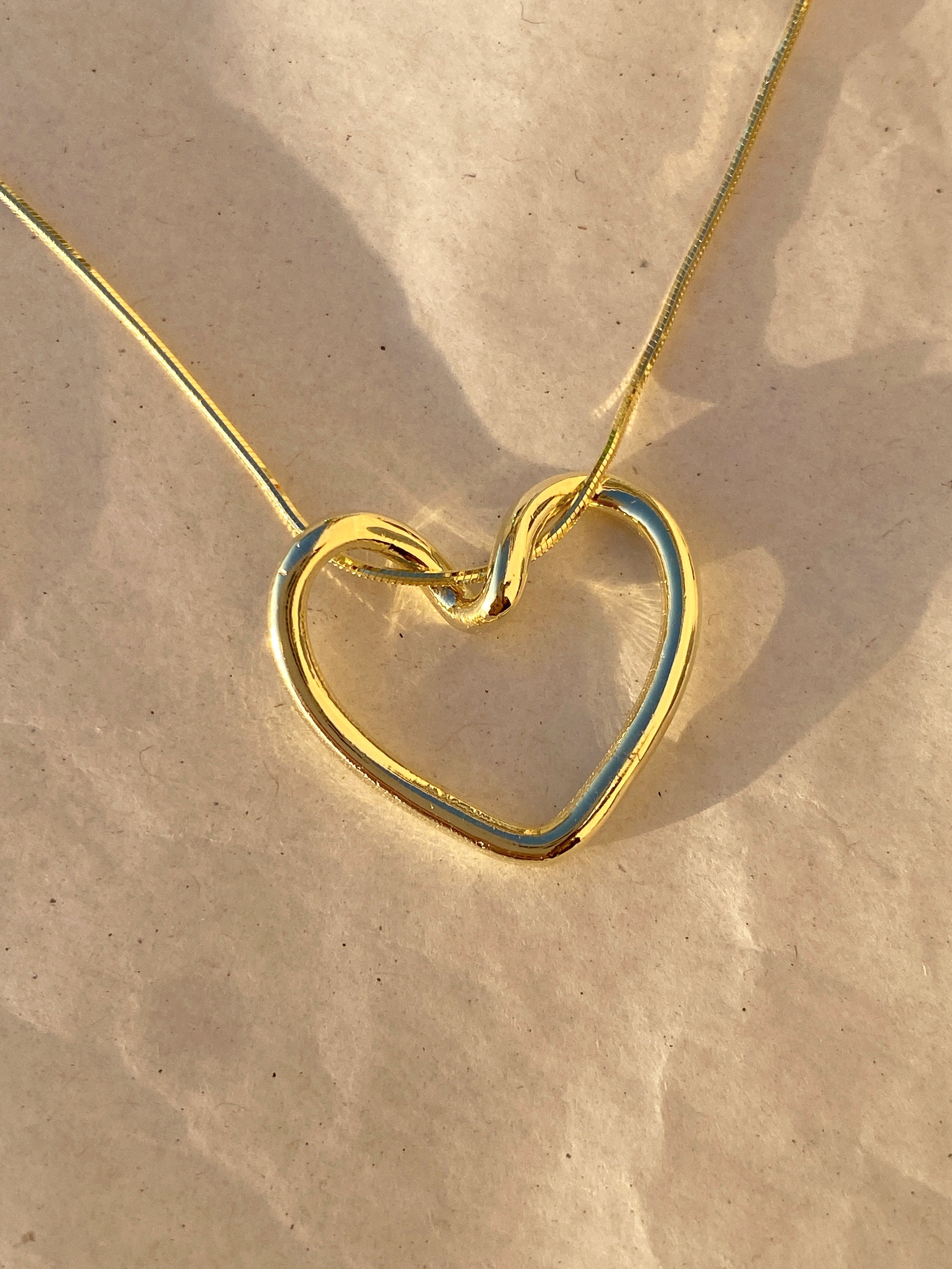 ネックレス・ペンダント Lovely Heart Knot Necklace Love Knot Necklace, Heart Shaped Pendant on Snake Chain