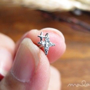 Little Star Shine Ear Piercing, Stud CZ oorbellen, 20G kraakbeen oorbellen, Helix Piercing, Tiny Stars stud, Chirurgisch stalen stud, Star earring
