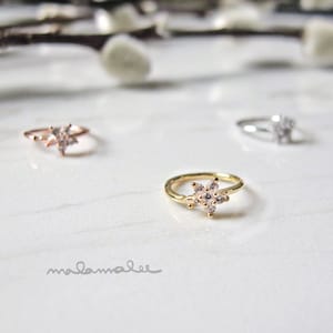 Flower Nose Ring Hoop, Daith Helix Ear Cartilage Hoop, 20G, CZ Flower, Gold / Rose Gold / Platinum Nose Ring Hoop, AAA Cubic Zirconia