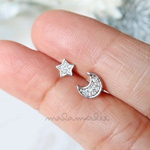 Stern und Mond Ohrpiercing mit klaren Steinen, 16G Knorpel Ohrring, Helix Ohrring, Tragus, Daith, Conch Minimalist Ohrringe, chirurgischer Stahl,