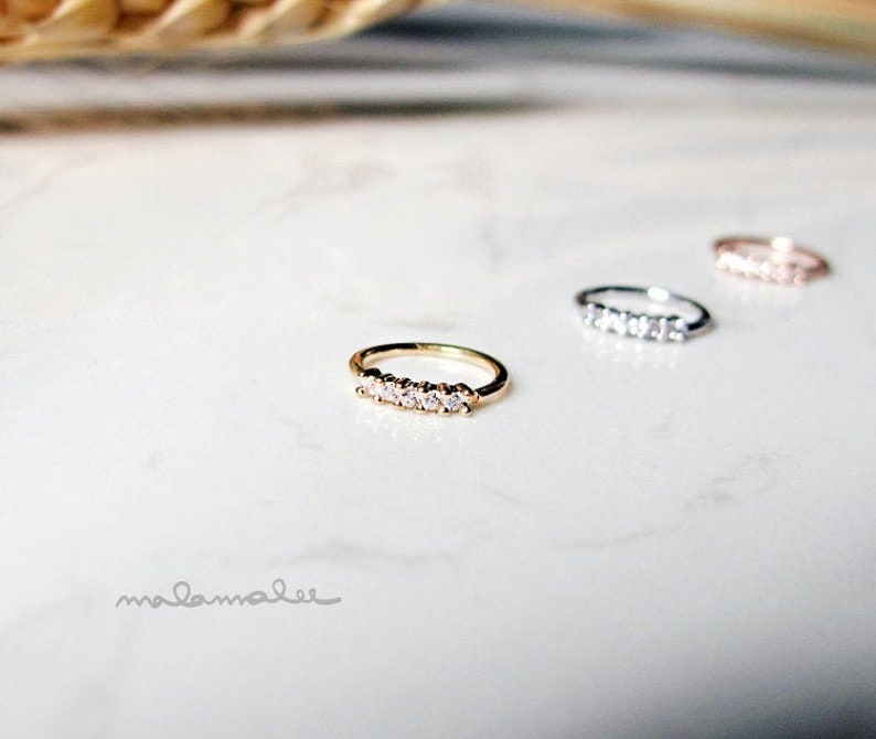 AAA Cubic Zirconia Gold Rose Gold Platinum Nose Ring Hoop 20G 5 Stone Nose Ring Hoop CZ Flower Daith Helix Ear Cartilage Hoop