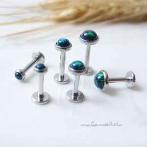 Juego de 3, pendientes de espalda plana con rosca interna de ópalo verde, pendientes de cartílago de titanio, labret de 16G, trago, hélice, concha, piercings de nariz,