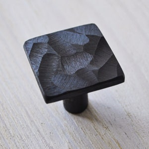 Hand Forged Iron Knobs,Drawer Pulls,Cabinet Hardware,Stell Dresser Knobs,Cabinet Handles,Kitchen Knobs,Kitchen Hardware,Door Knobs,Rustic