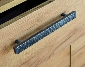 Metal Cabinet Pull,Wrought Handle,Hand Forged Iron Drawer Handle,Door Knobs,Drawer Pulls,Cabinet Hardware,Dresser Drawer Pulls,Barn Door.
