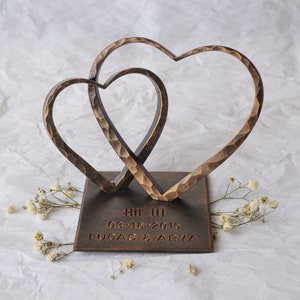 Corazón de bronce para el 8.º aniversario, regalo de aniversario de boda, regalo personalizado del 8.º aniversario, dos corazones de acero, regalo del 8.º aniversario para la esposa imagen 1