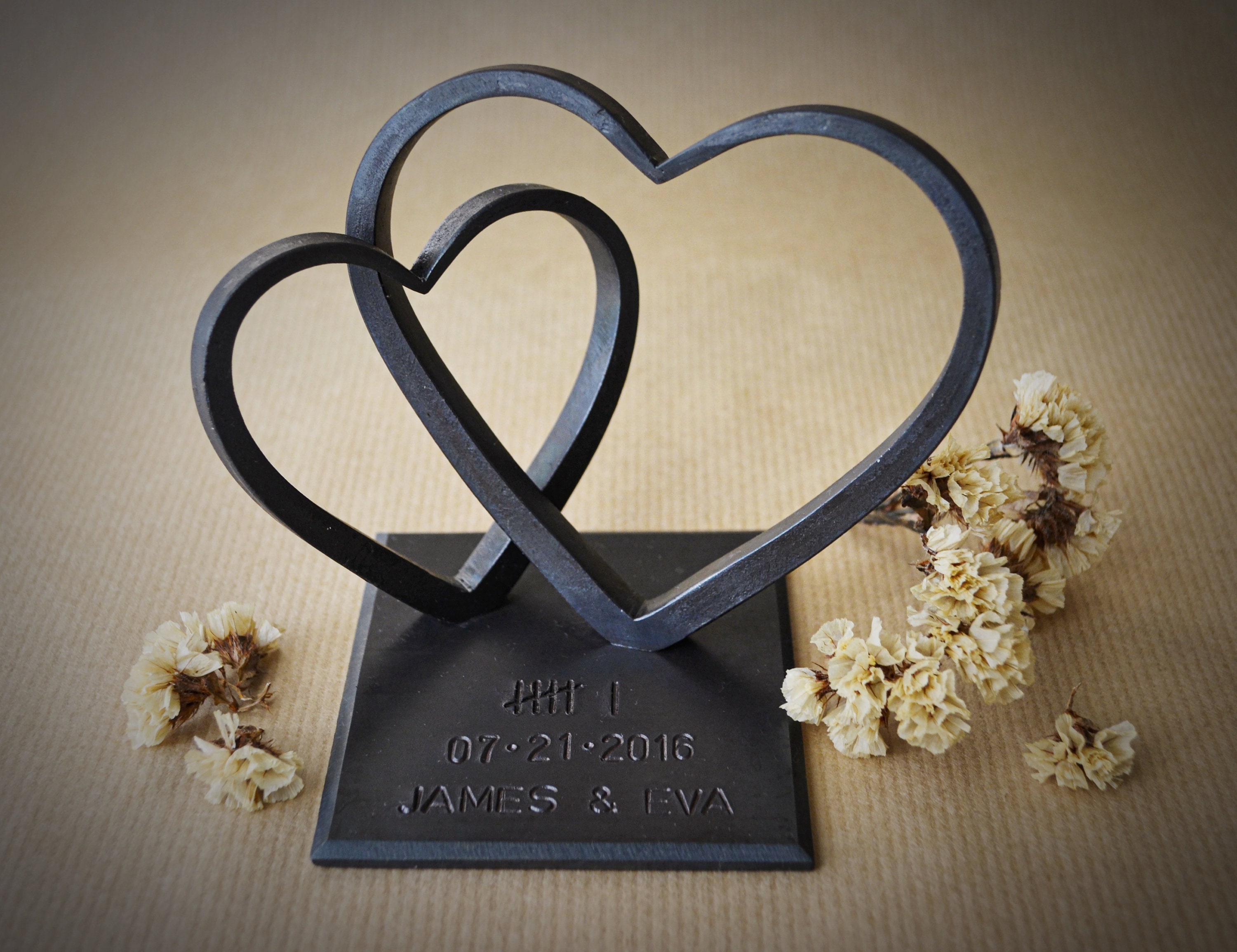 Traditional And Modern 11th Weddng Annversary Gft For Hm And Her