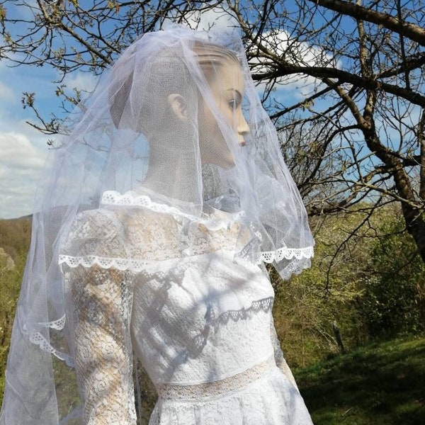 Robe de mariée à dentelles avec voile en polyamide vintage des années 70 PRONUPTIA taille 34/36 XXS