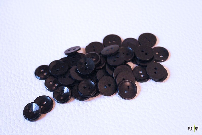 14mm 50 black buttons Offer