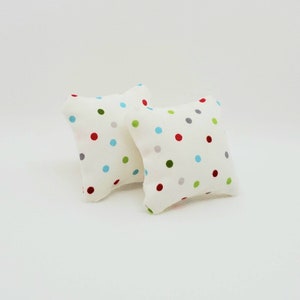 Polka dot mini pillows - set of 2 . Dollhouse decor. Maileg mouse.