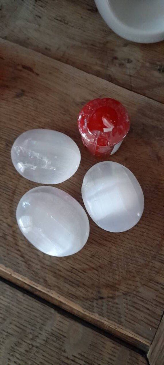 Galets en Sélénite