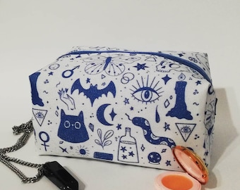 toiletry bag, pencil bag, zipper pouch, make up bag, tarot, Travel Bag, nice gift for her, Witchy bag, Wiccan, glamor magic