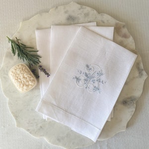 Embroidered Linen Guest Towels, French style monogrammed Guest Tea Towel, Hostess gifts, warm house gifts, Bathroom Decor