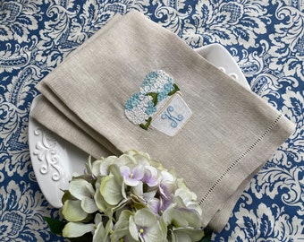 Hydrangeas Linen Guest Hand Towels, Embroidered Bathroom Guest Towels, Linen Guest Towels, Hostess gifts, warm house gifts, Dinner Napkins