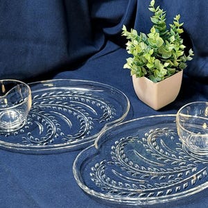 VTG - Federal Glass - Homestead Luncheon / Snack Set of Two Plates With Cups - 1950s