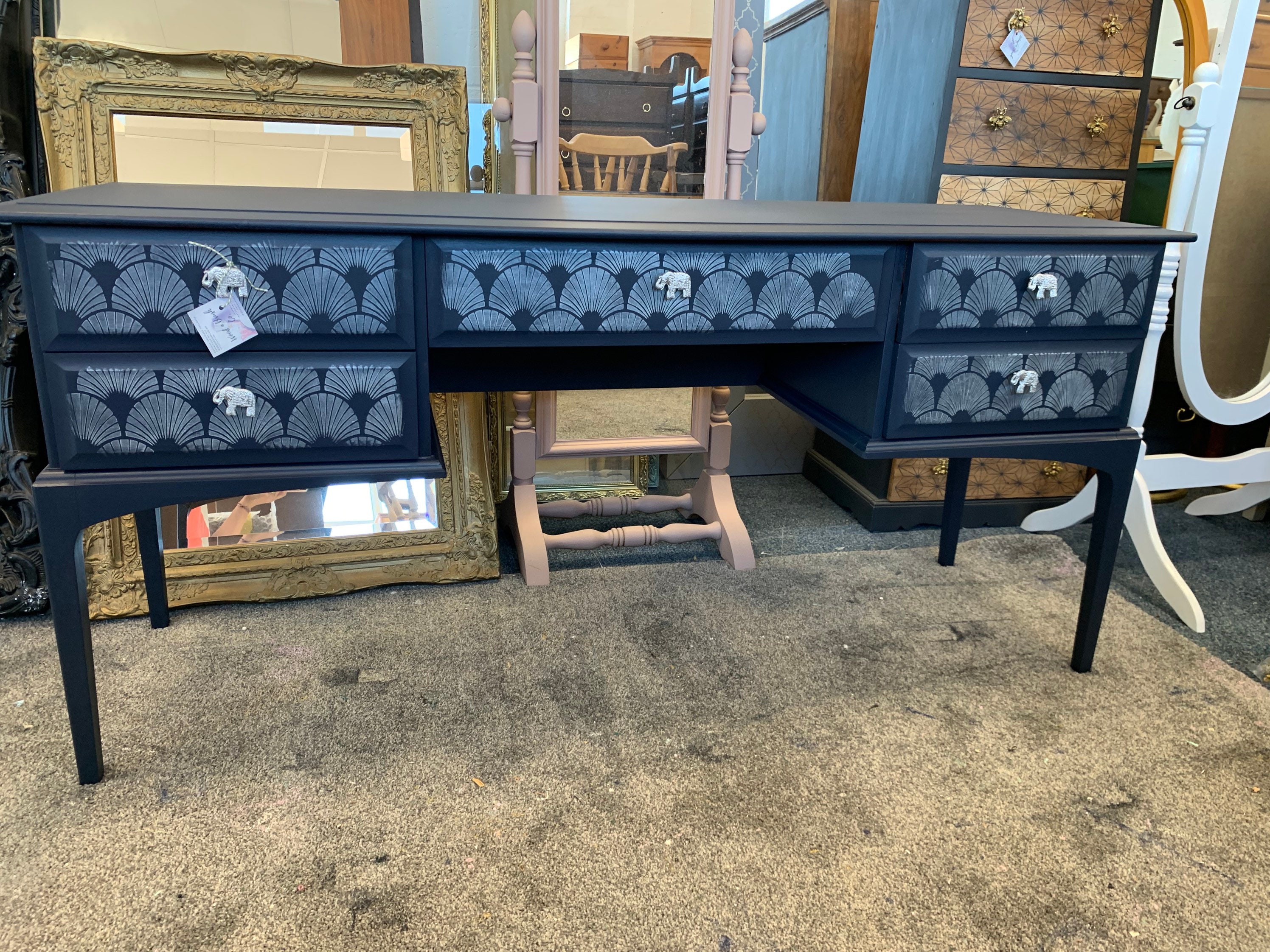 Stag minstrel dressing table discount