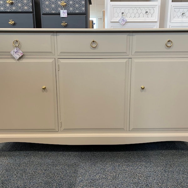 Stag Minstrel Sideboard Mid Century Painted Beige Gold