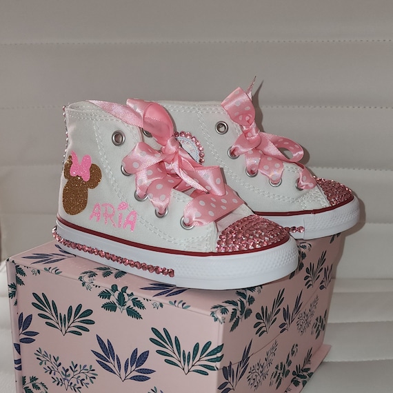 Zapatillas Converse altas de Minnie Mouse en rosa brillante