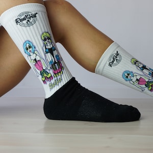 Skate Socken, Bedruckte Socken, Mid Calf Socken, Roller Skate Socken, Bunte Socken, Roller Derby Geschenk, Geschenk für Skater, Rollschuh Kleidung