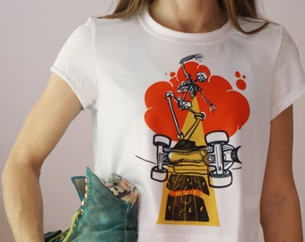 Roller Skating T-shirt, Crop Top with Roller Skate Graphic, Roller Skate Clothing, Cropped Quad Skate Shirt, Roller Skate Gift