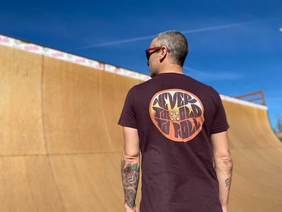 Skate T-Shirt with Back Graphic, Roller Skate Tee, 70s Style Graphic Tee, Loose Fit Cotton T-shirt, Skate Tee, Unisex T-Shirt