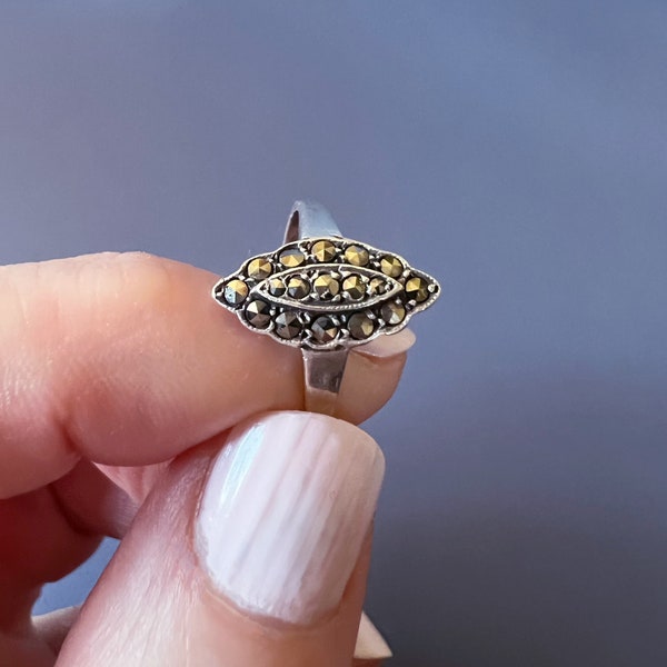 Vintage Art Deco Silver Marcasite Ring