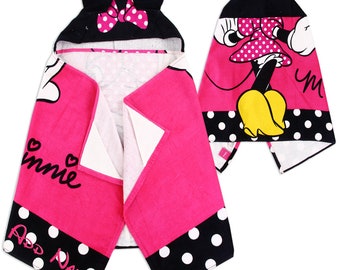 Personalized Embroidered Hooded Towel - Minnie Mouse