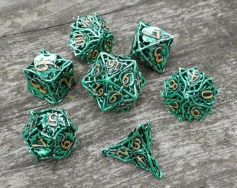 Botanical Dice Set in Green and Gold
