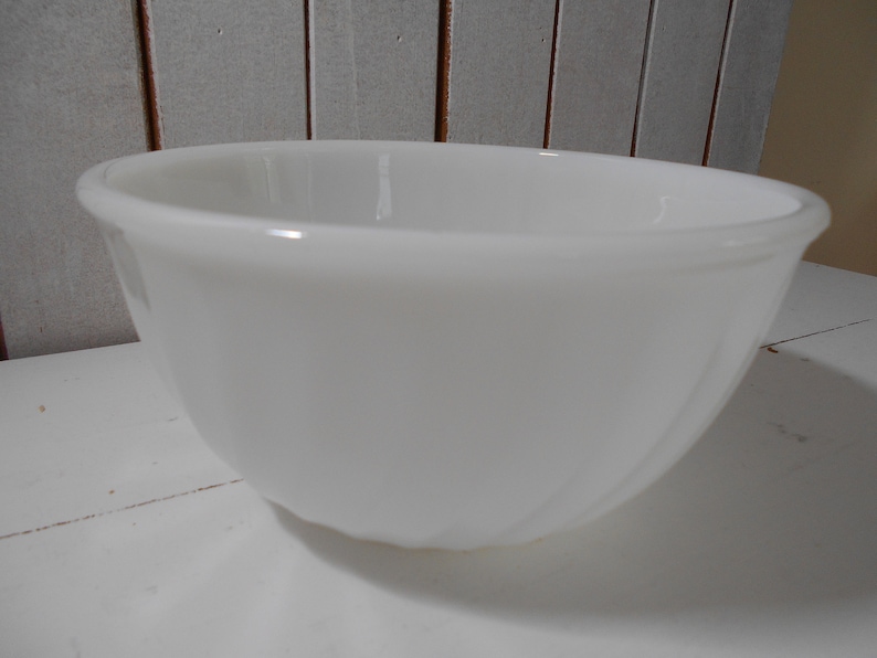 Fire King Swirl Nesting Bowl Milk Glass Mixing Bowl Farmhouse Kitchen Mid Century Small White 7 inch Bowl