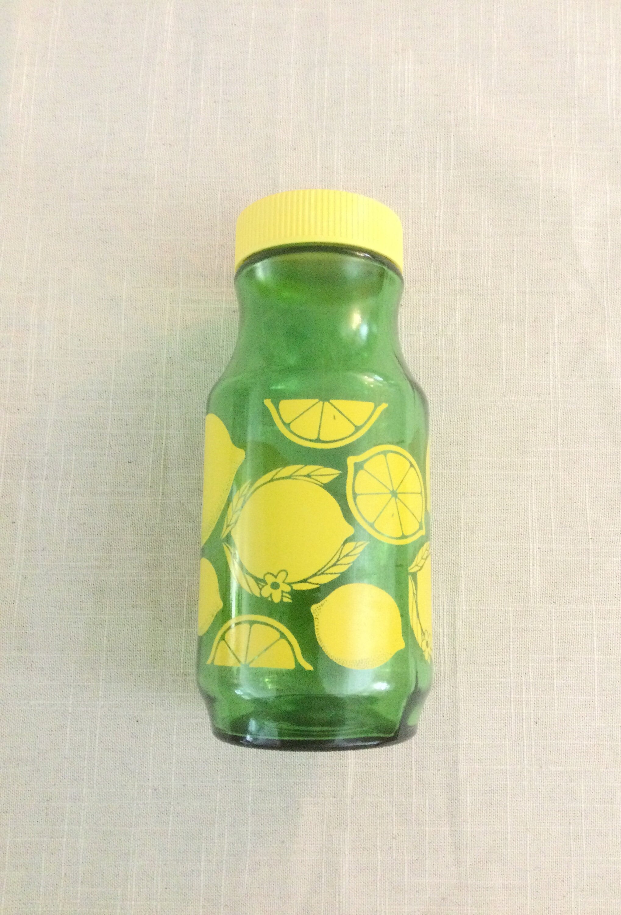 Vintage Lemon Juice 24 Oz. Carafe With Lid Snap Top Lemon Juice