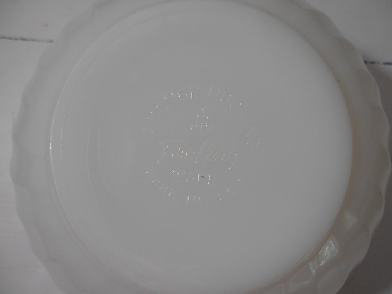 Fire King Swirl Nesting Bowl Milk Glass Mixing Bowl Farmhouse Kitchen Mid Century Small White 7 inch Bowl
