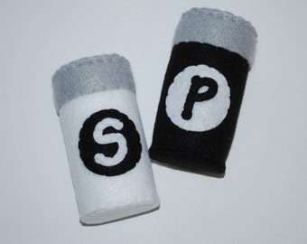 HomeSewn Felt Play Foods Salt and Pepper Shaker Set - Cook up some fun! Pretend play kitchen