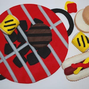 HomeSewn Felt Play Foods BBQ Grilling Play Set - Felt Grill, Hamburger, Hot Dog, Corn on the Cob - Summertime Fun!