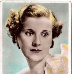 Vintage Postkaart Diana Wynyard