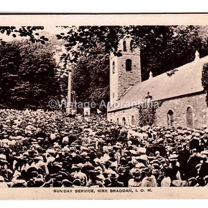 Vintage Post Card Kirk Braddan, Isle of Man  Sunday Service