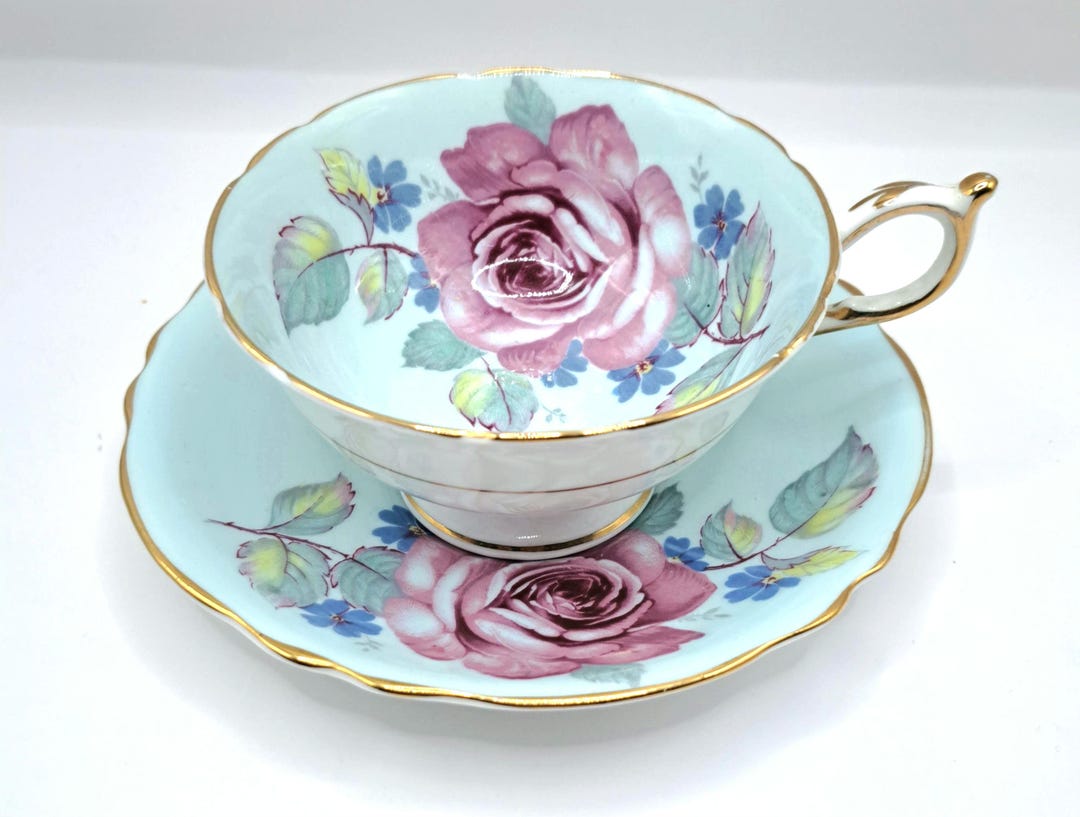 ヴィンテージ パラゴン ティーカップ＆ソーサー：ブルーローズ ボーン