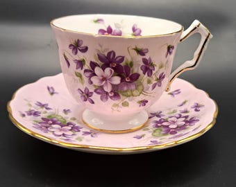 AYNSLEY English violet  陶器 A group of Aynsley Wild Violet pattern china | Antiques