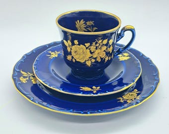 【１６〜１７世紀・アンティーク】青磁(茶盤・茶船)鑑賞スタンド付・３点セット 皆具 青磁 雲鶴 中村与平作 茶道具 水指 杓立 建水 蓋置 四点揃 : 和