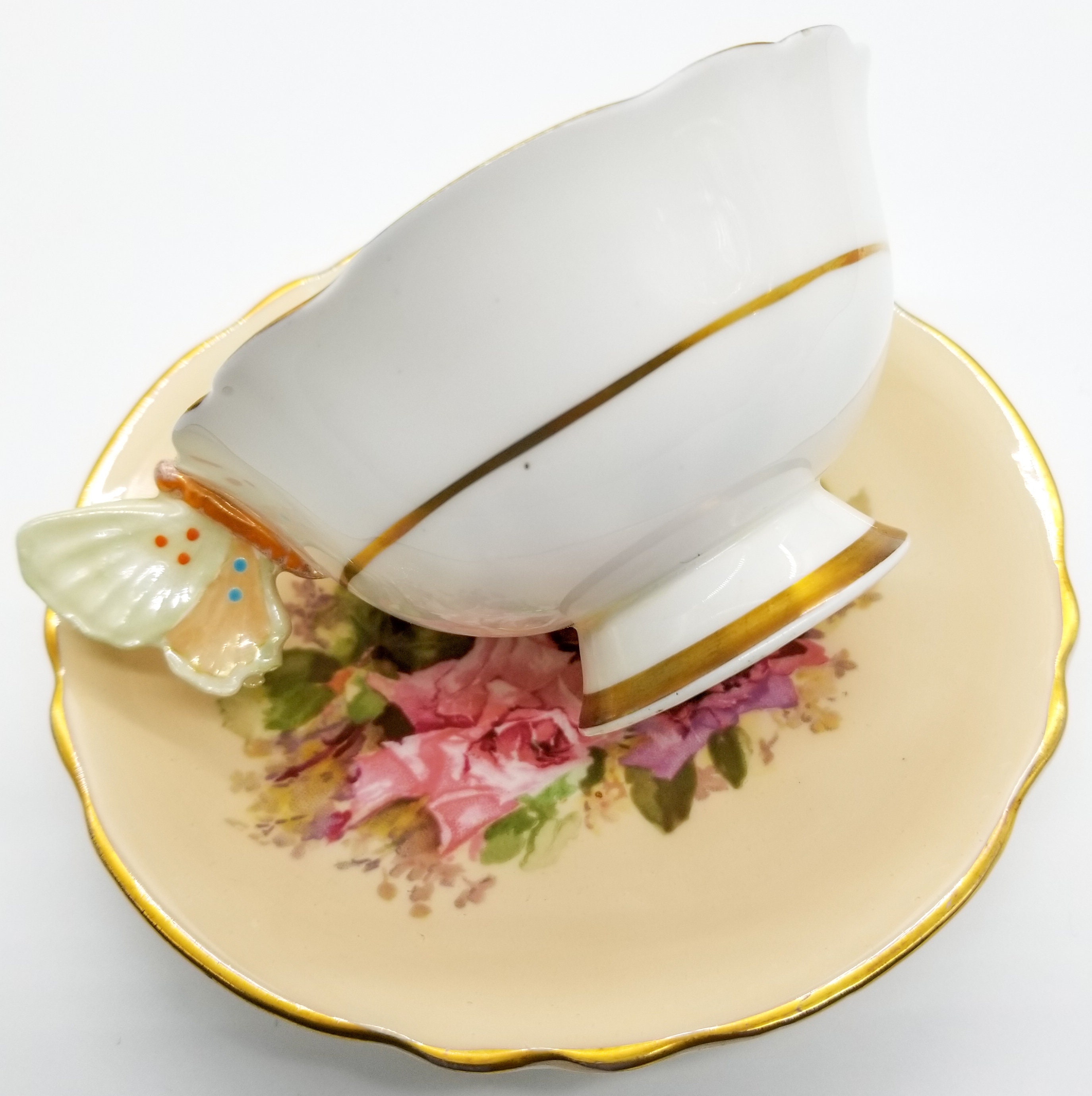 可愛い レア パラゴン カップ＆ソーサー バタフライ ハンドル 黄色 ヴィンテージ パラゴン ティーカップ＆ソーサー：バタフライハンドル