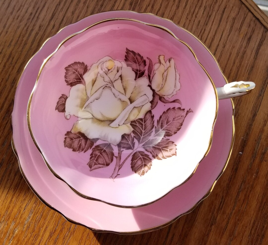 Paragon Mauve Large Floating Rose Teacup and Saucer,bone China