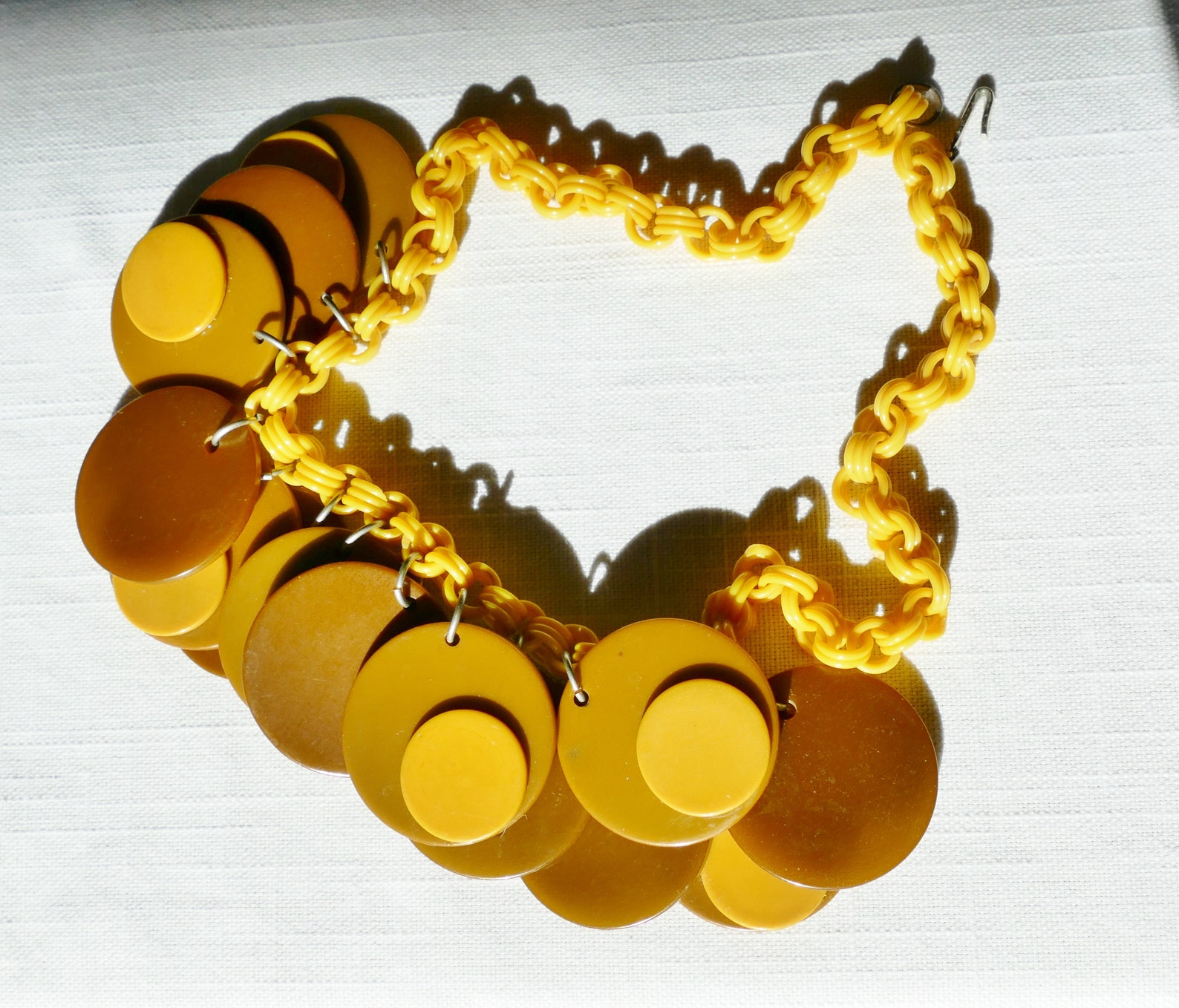 Vintage 1940s 1950s Bakelite Poker Chip Necklace Etsy