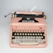 Machine à écrire vintage/antique de 1955 BUBBLEGUM ROSE ! - Bel état !