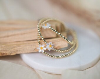 14k gold filled mother of Pearl daisy bracelet
