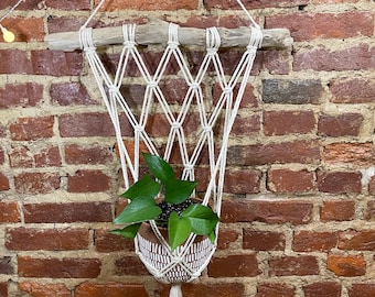 Macrame Wall Hanging/Plant Hanger