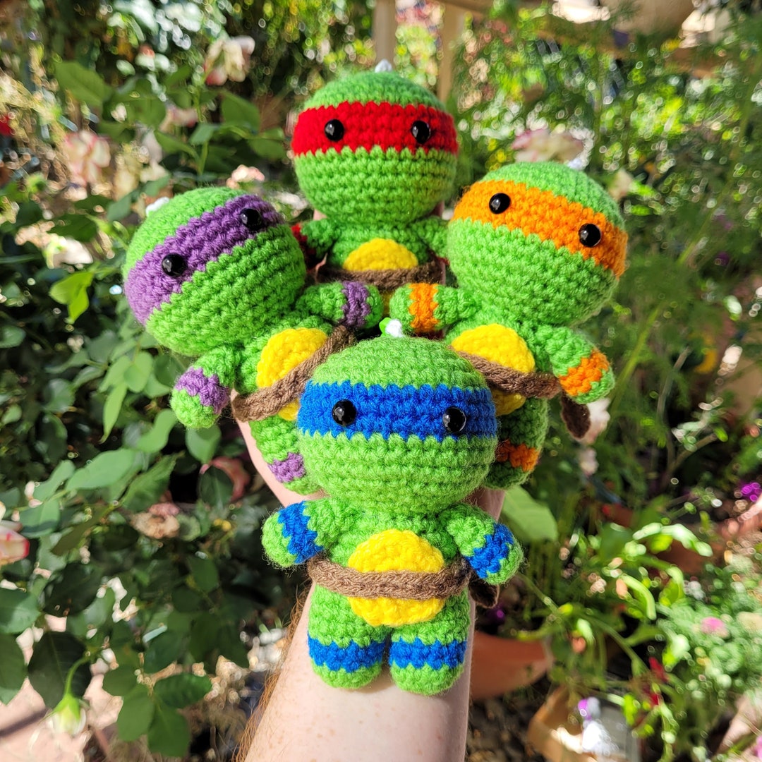 90s Cartoon Inspired | Turtle Crochet Keychain | Amigurumi Chibi