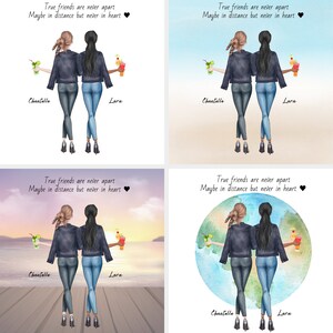 Op de afbeelding: Twee vriendinnen, een met blond haar en een met donker haar, staan ​​rug aan rug met hun armen om elkaar heen. Ze dragen jeans en jassen en houden cocktails vast. De tekst "True friends are never apart Maybe in distance but never in heart" staat boven hen. De namen "Chantelle" en "Lara" staan ​​onder hen.