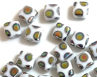 Preciosa Peacock Tile Perlen 6 mm - Chalk White, 20 Stück, 1 Loch, Flaches Quadrat, Tschechische Pressglasperlen